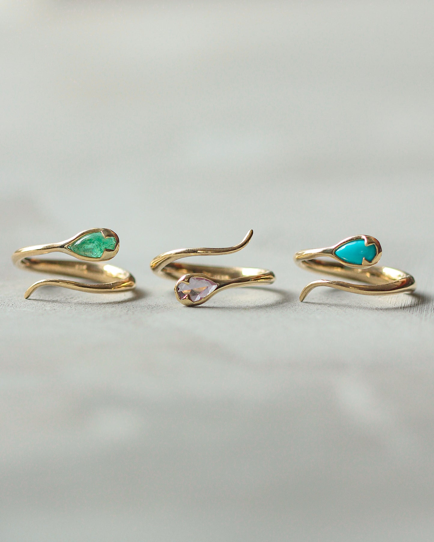Serpent Ring in Emerald and 18k Gold