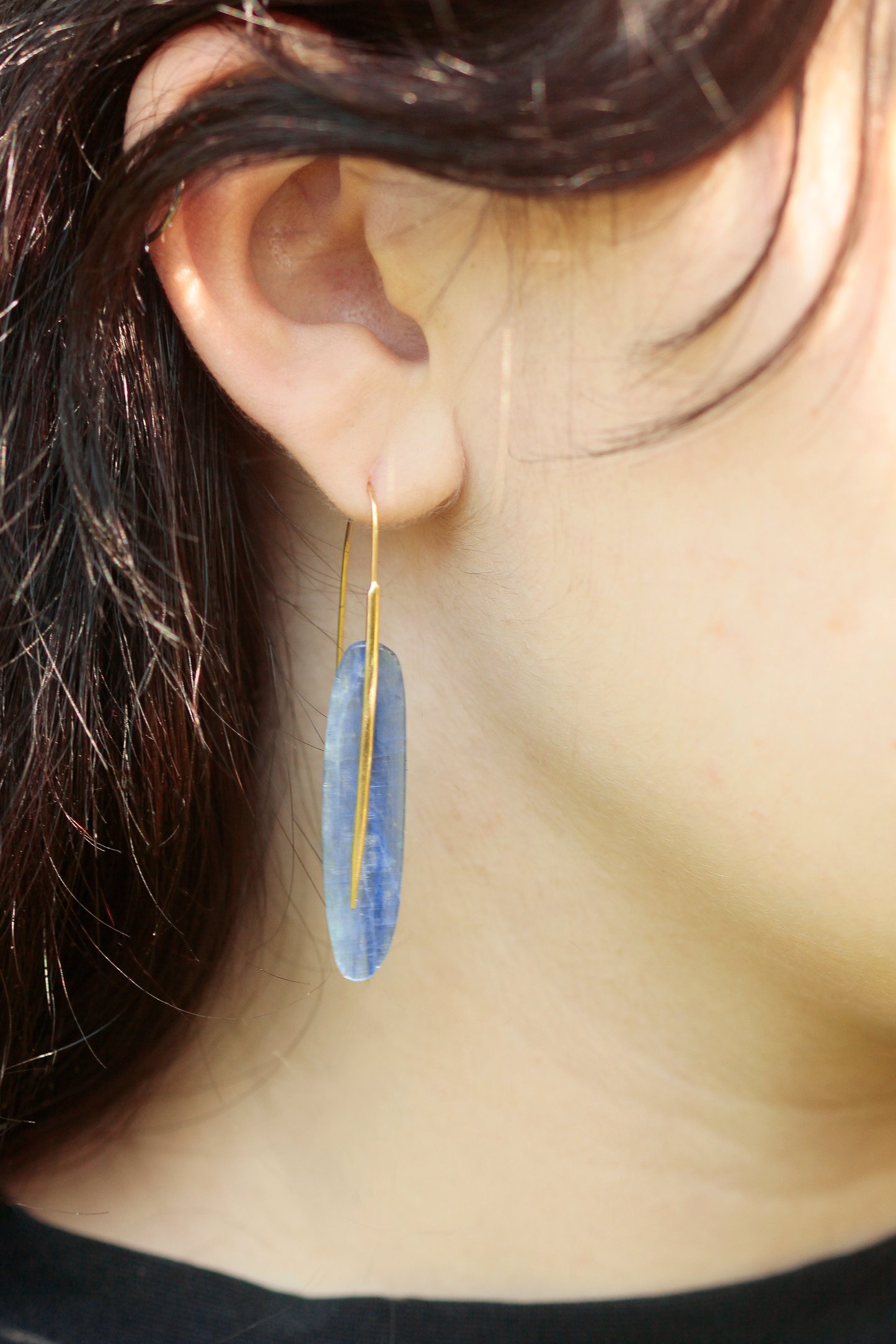Feather Earrings in Kyanite and 18k Gold