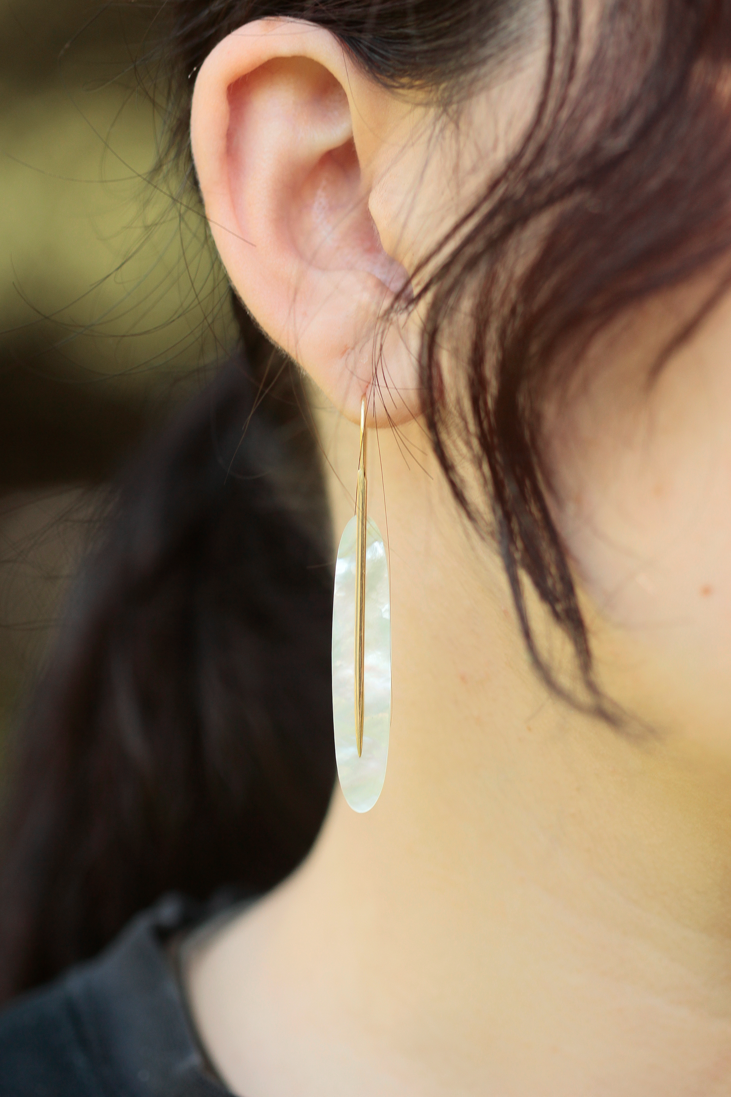 Feather Earrings in White Mother of Pearl and 18k Gold