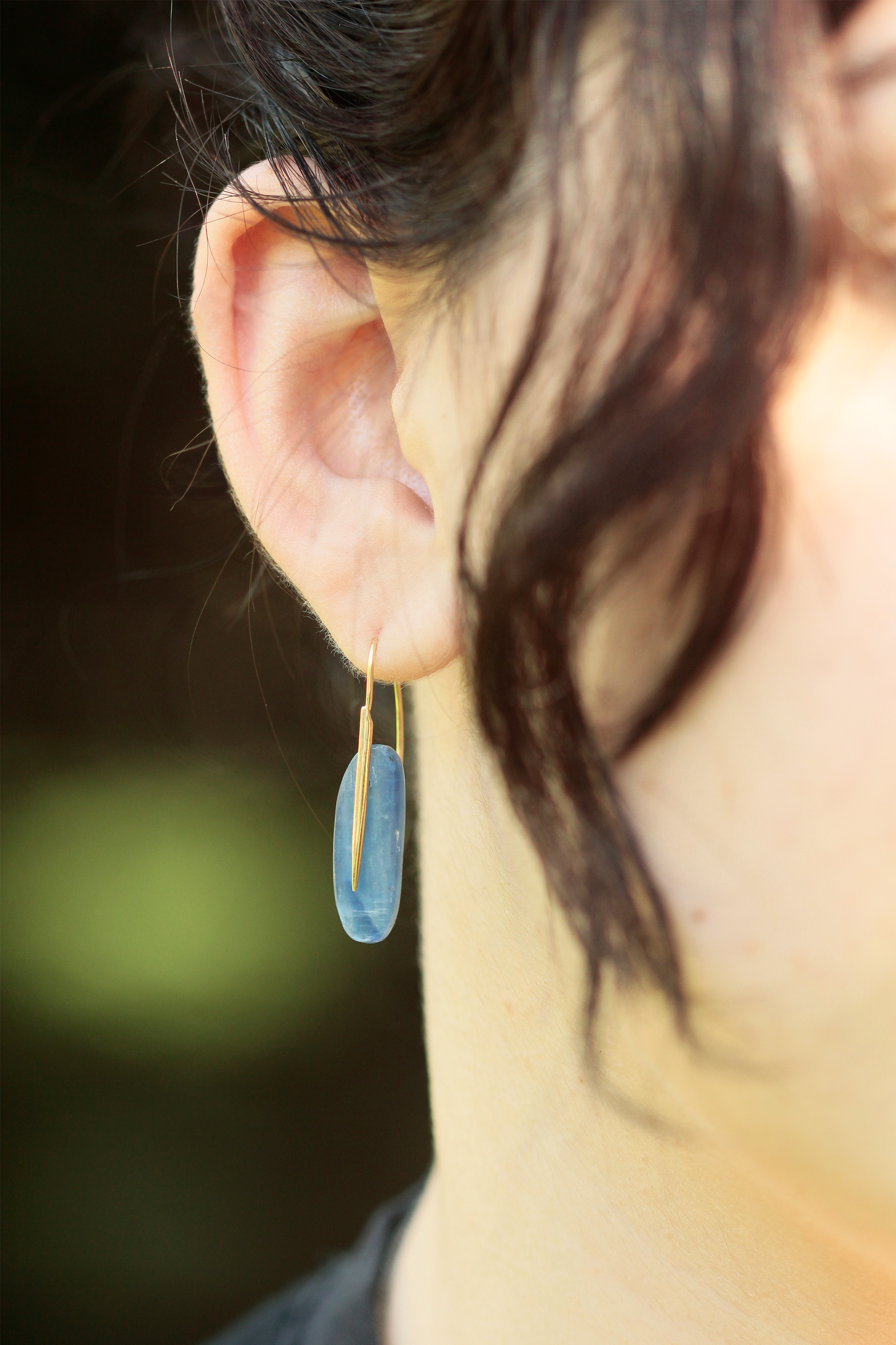 Feather Earrings in Kyanite and 18k Gold