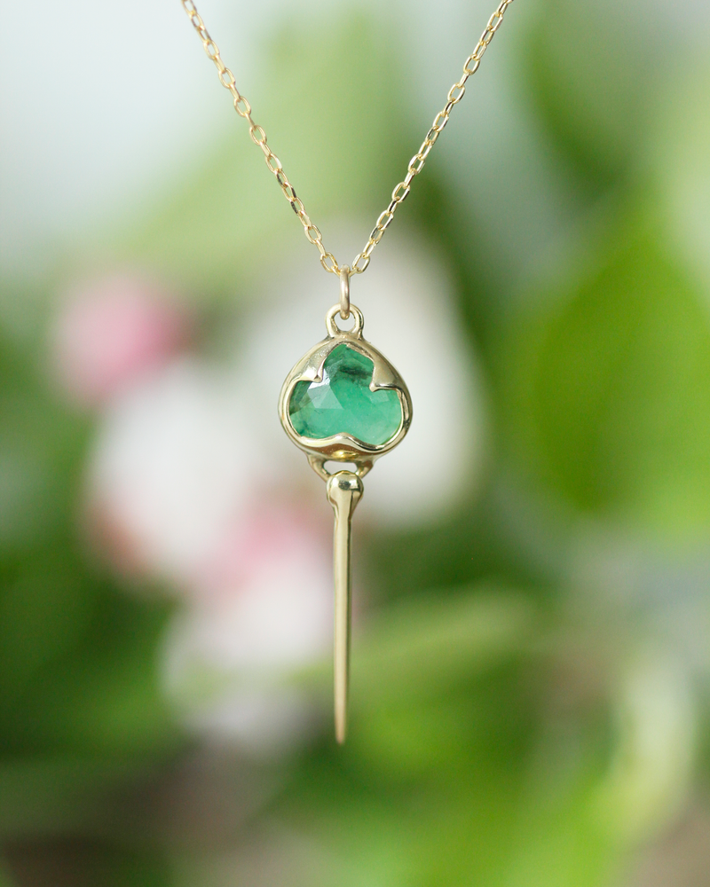
                  
                    Stingray Necklace in Emerald and 18k Gold
                  
                