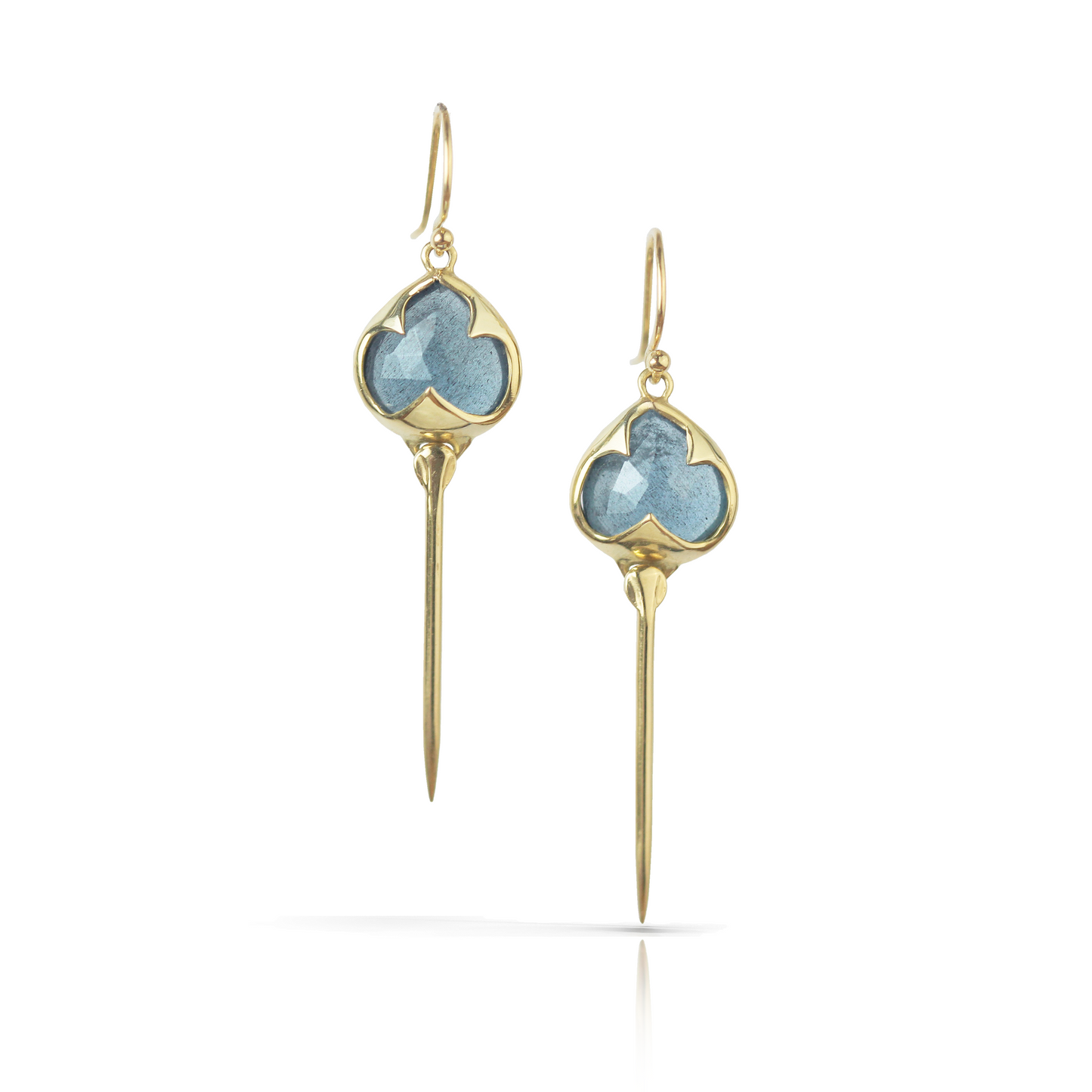 
                  
                    Stingray Earrings in Moss Aquamarine and 18k Gold
                  
                